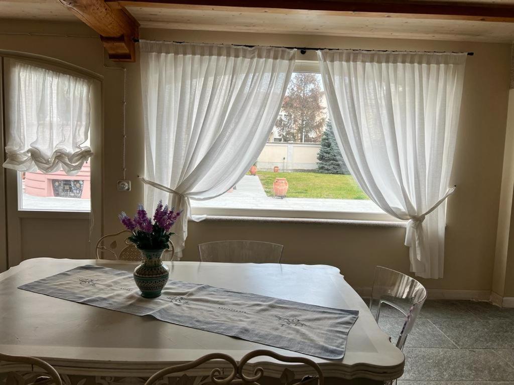 Villa Simona Voghera Luaran gambar
